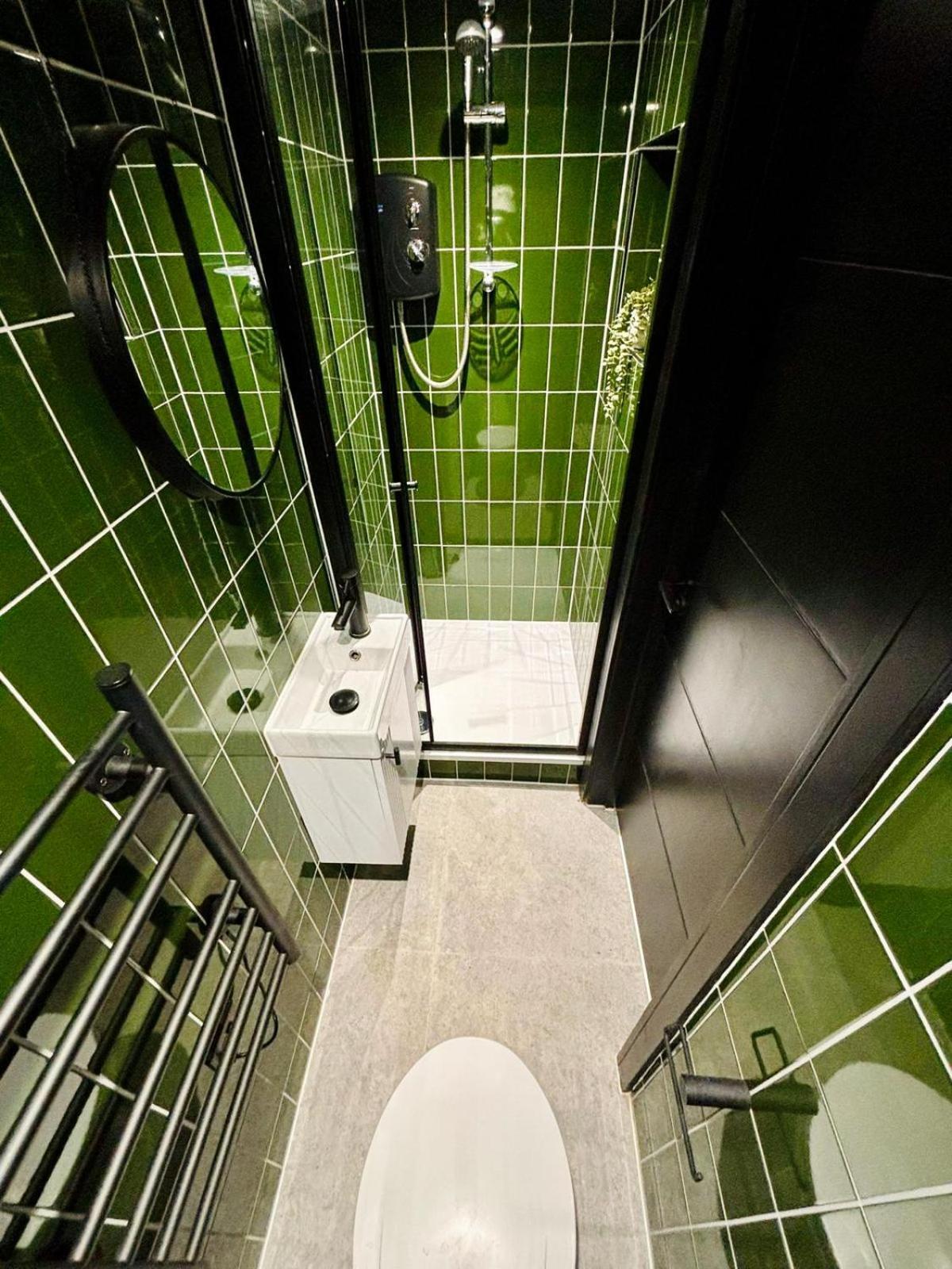 London Luxury Mezzanine Studio Flats Next Hackney Central Exterior photo